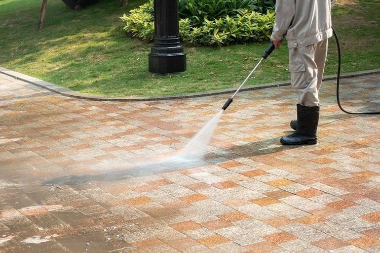 Comparing Professional vs. D.I.Y. Power Washing - Majestic Window Cleaning & Pressure Washing