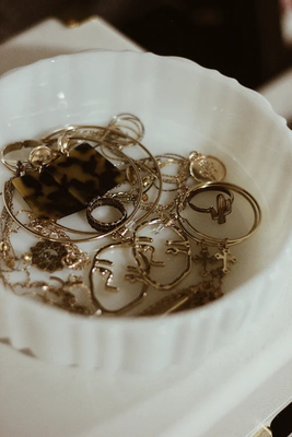 fashionable artificial jewellery