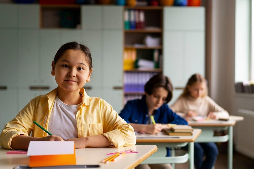 girls studying in learning tuition center