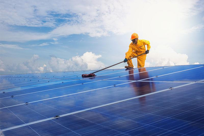 solarpanelcleaningservices.jpg