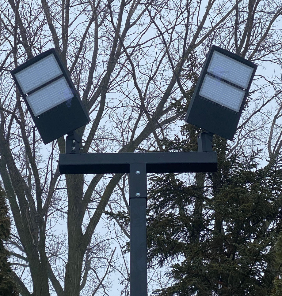 outdoor_pole_lights.jpg