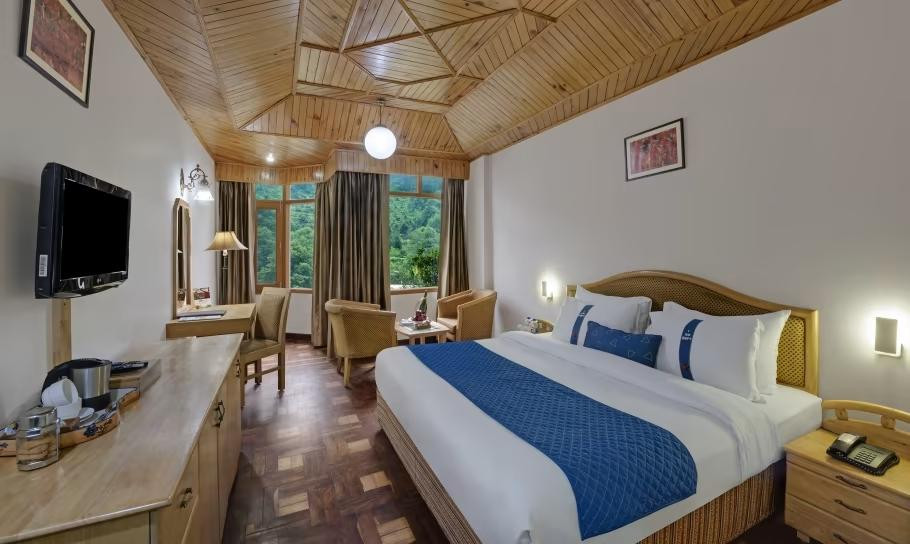 premium_room_at_the_manali_inn_hotel.jpg