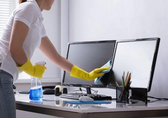 office_desk_clean570x400.jpg