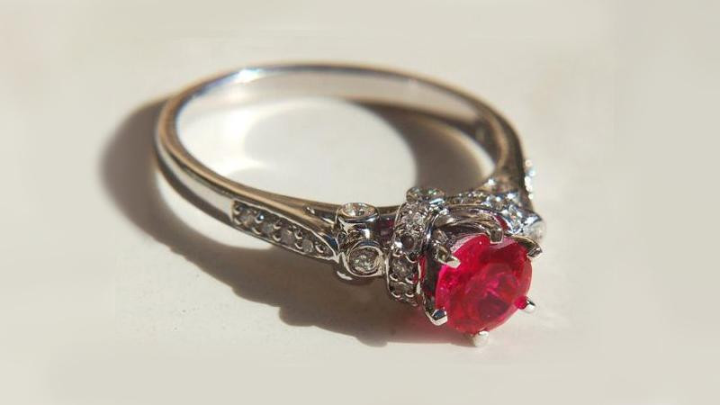 rubyengagementring.jpg