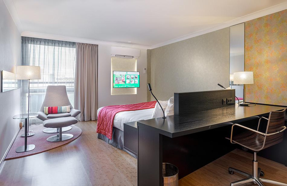 holidayinnbrussels.jpg