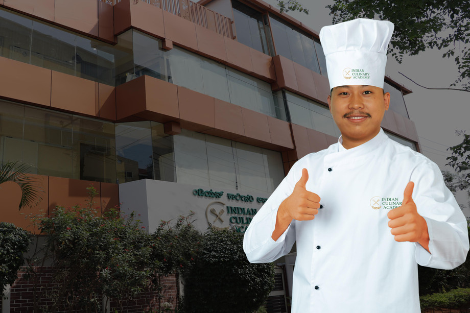 chef_thumbs_up_culinary_institute_india.jpg